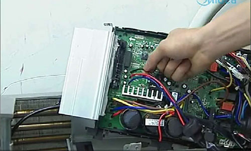 中山美的空调电话是多少